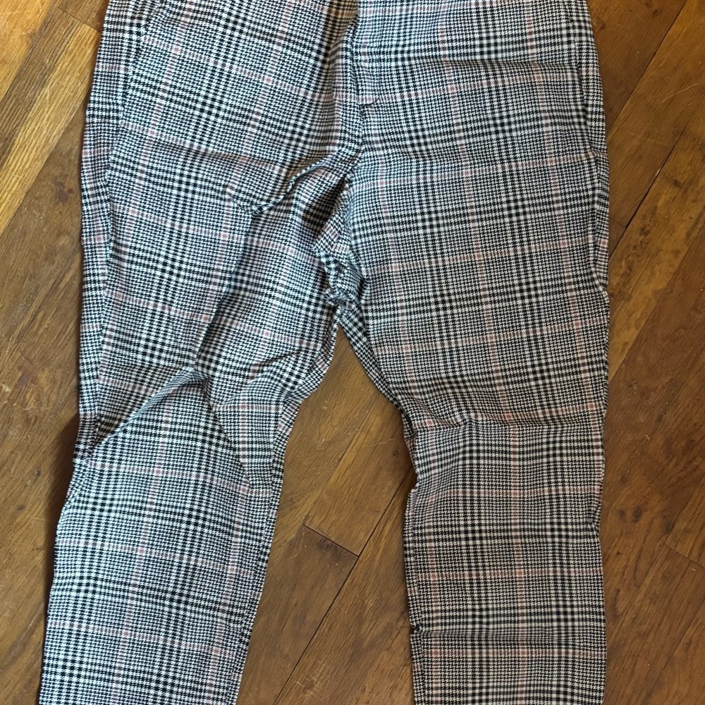 Old Navy Pixie Pants